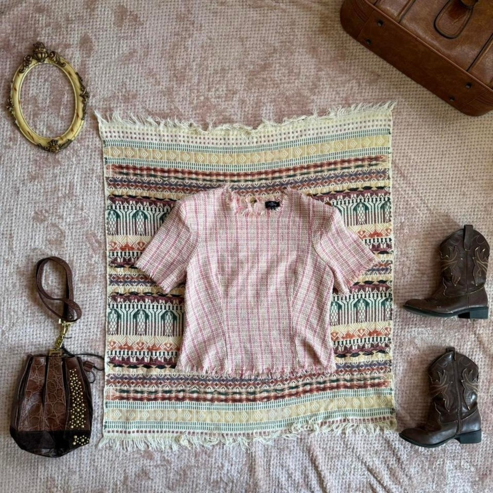 Milk And Honey Tweed Jacket Pink Fringe Textured Zip‎ Short Sleeve Size Medium